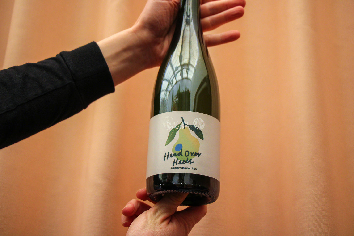 Packaging illustration by Sophie Potter - Fruit pear illustration for beer and wine bottles